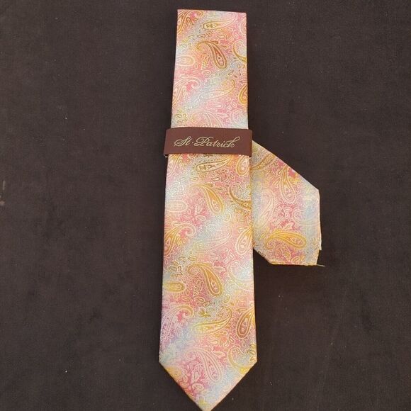MEN'S ST. PATRICK TIE AND POCKET SQUARE SET. - Picture 1 of 5